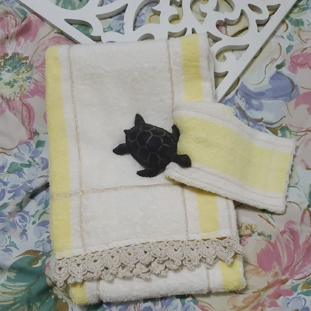 Vintage Cannon Towel Set Yellow White Gold Stripe Crochet Edge USA Made